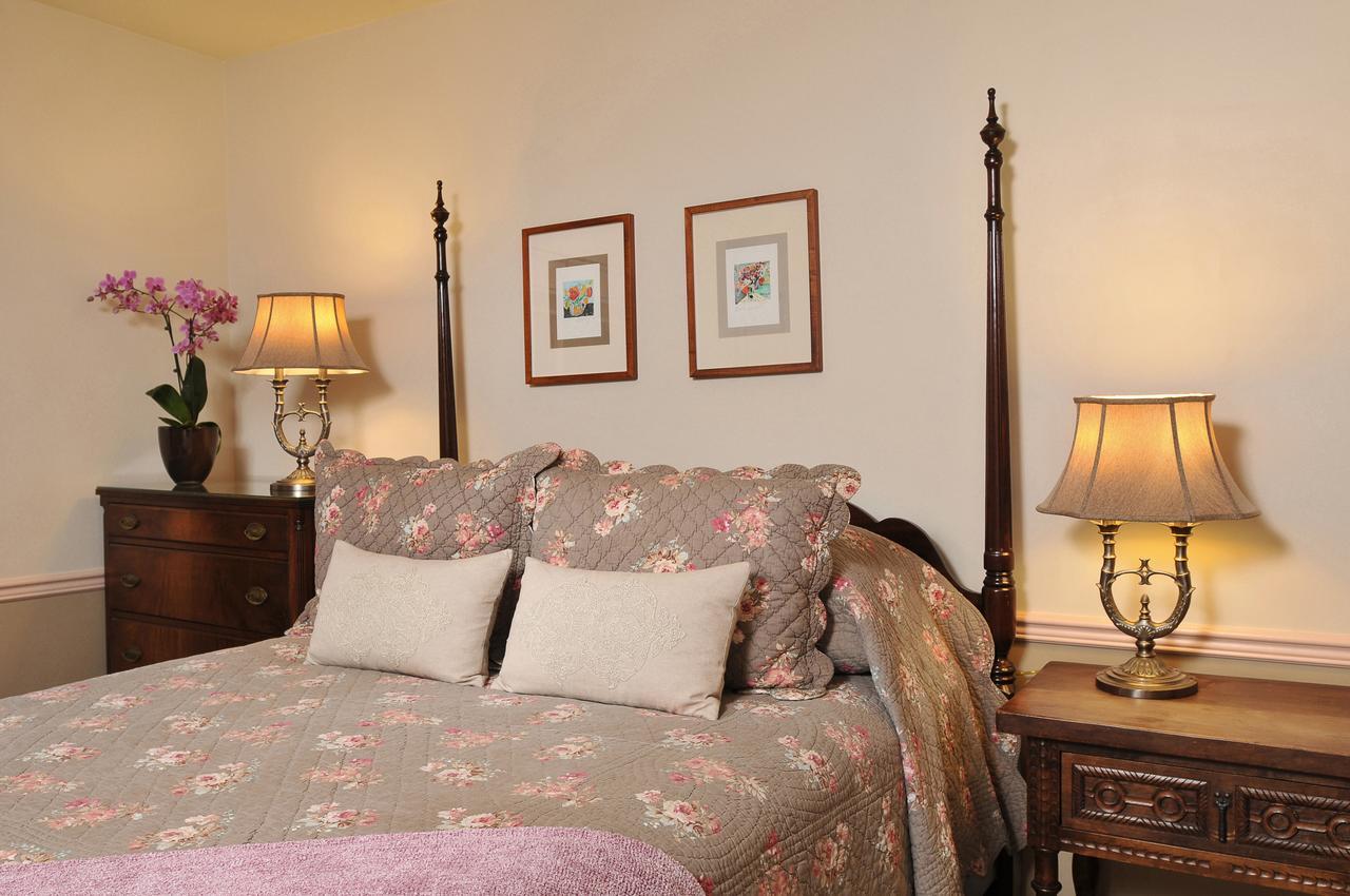 1795 Acorn Inn Bed And Breakfast Canandaigua Εξωτερικό φωτογραφία